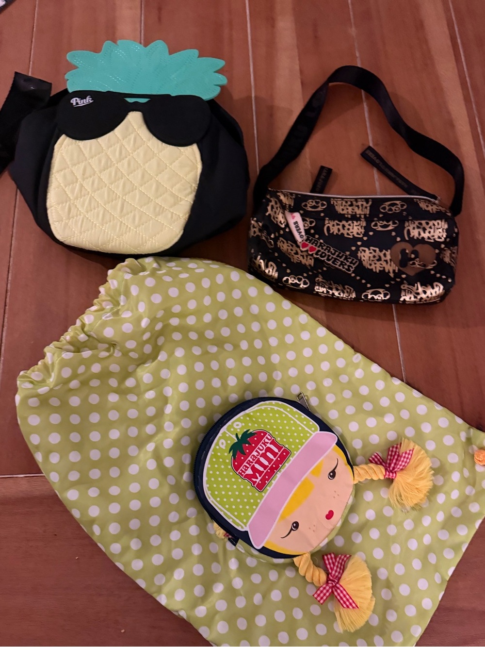 Harajuku lovers purse set with drawstring bag and Pink lunch box pineapple